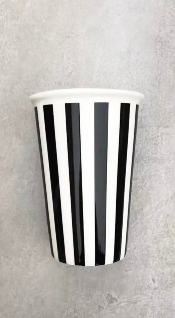TO-GO Becher schwarz